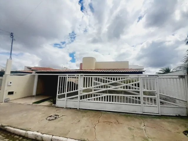 CASA À VENDA NO CONDOMÍNIO PAULO VI, JUAZEIRO-BA.