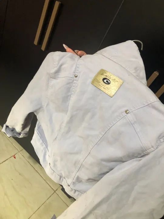 Jaqueta Jeans lilás  - Foto 4