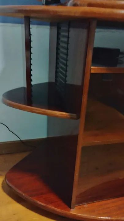 Rack de TV em madeira maciça Mogno - Foto 5