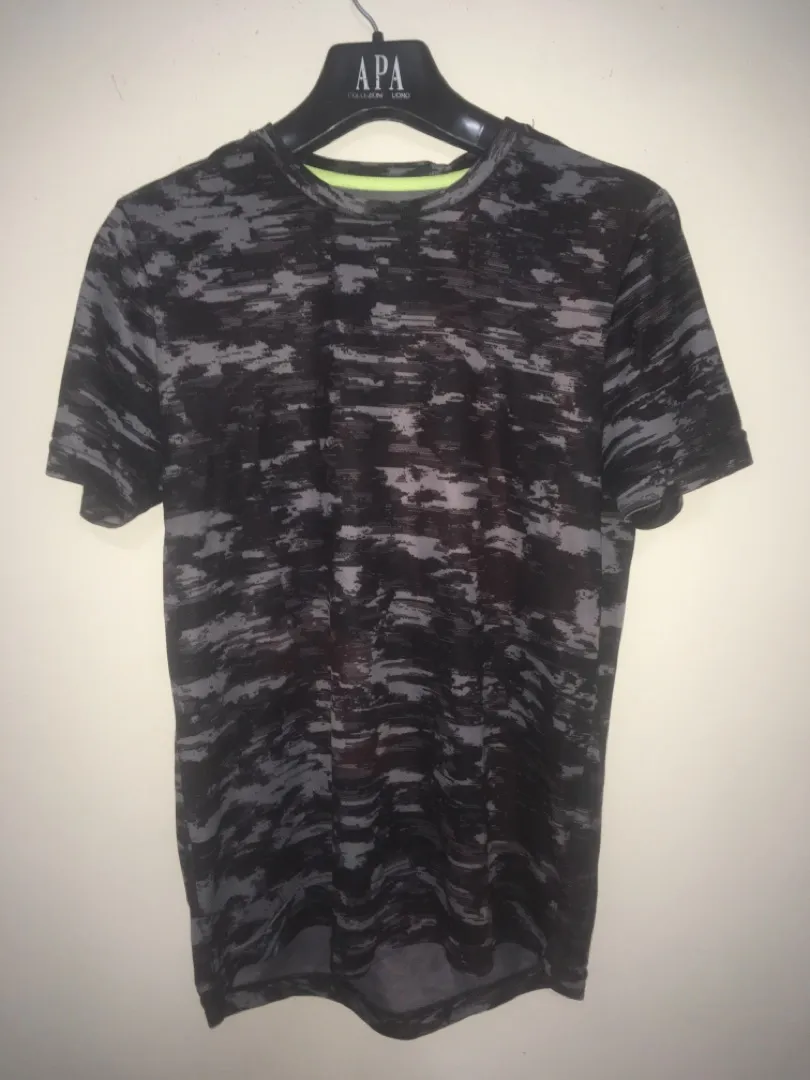 Camiseta Dry Fit Camuflada