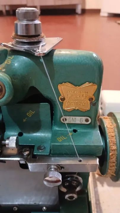 Máquina de costura 100% funcionando - Foto 3