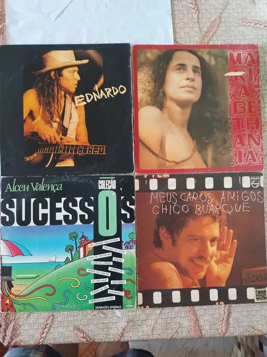 Lotes de discos de vinil- 4 discos de mpb 200 reais o lote