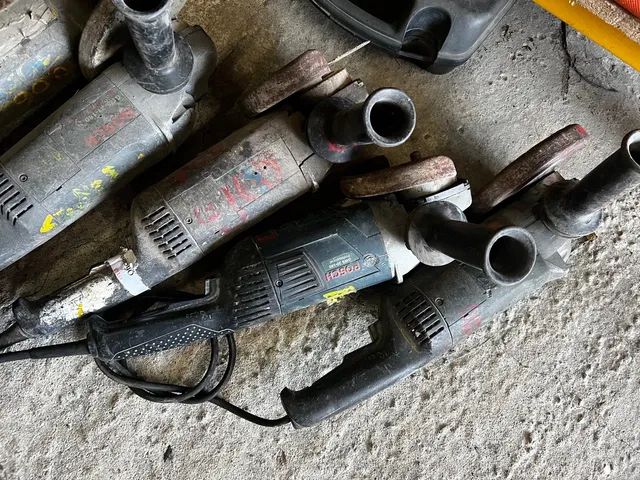 Esmerilhadeiras de 7 polegadas usadas Bosch ou DWT - Foto 2