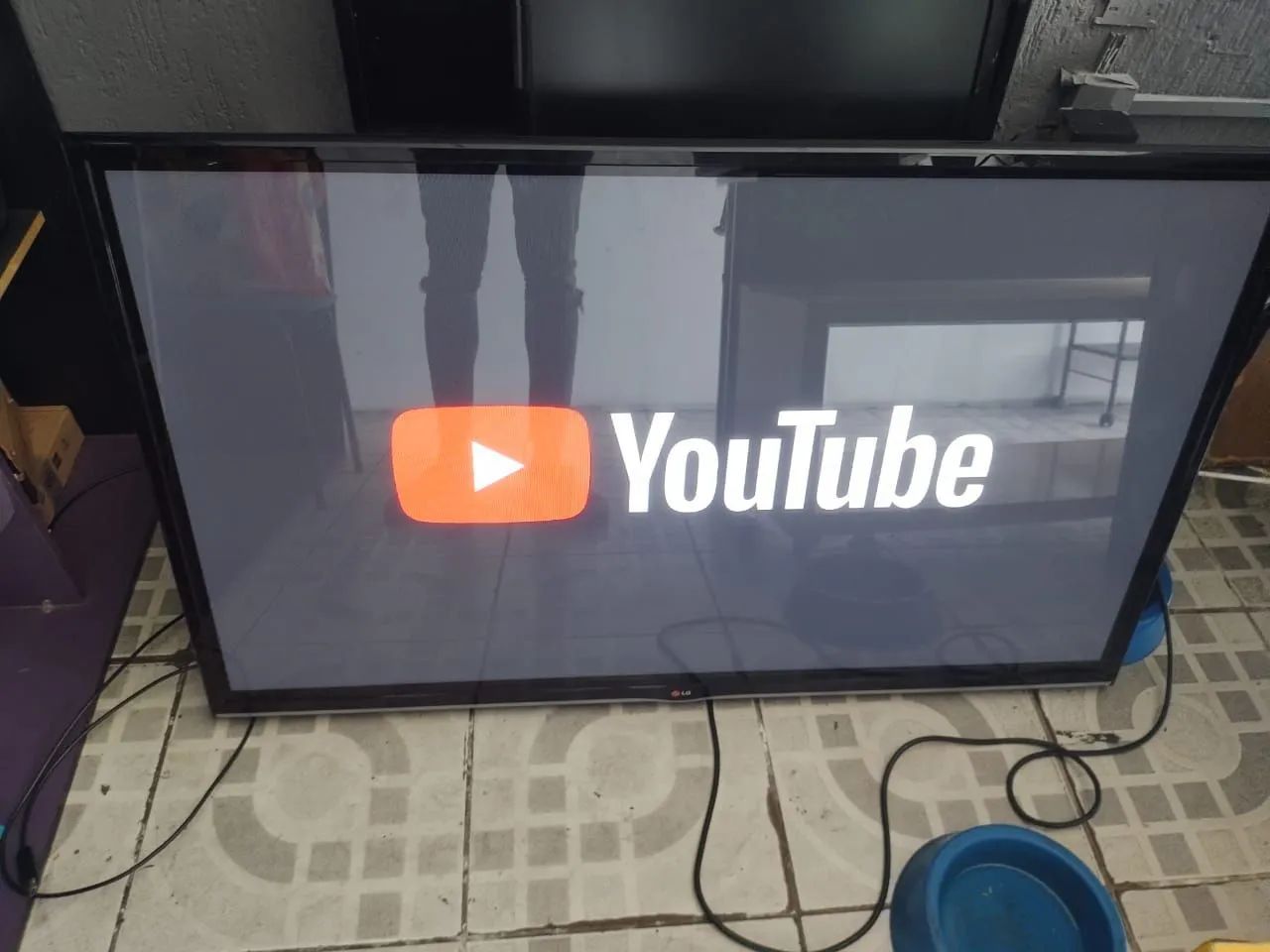 Vendo smartv LG 55 polegadas top de linha com wi-fi integrado R$ 1750,00 - Foto 2