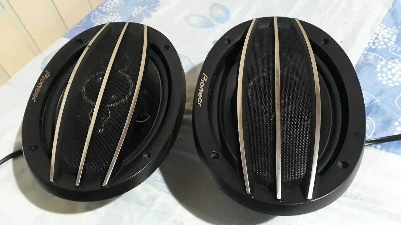 Alto falantes 6x9 Pioneer TS-A6994S 600 Watts cada um. - Hobbies e