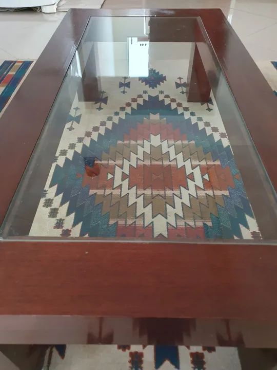 Mesa de Centro em Madeira com Tampo de Vidro64962681352962122