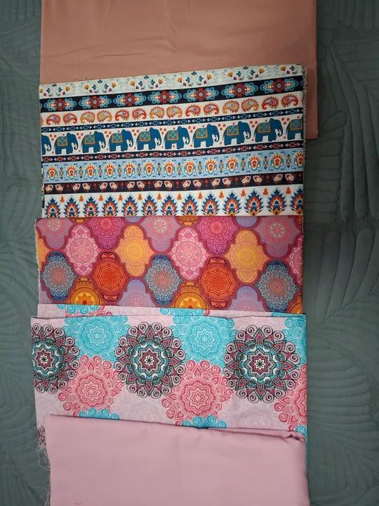 Tecidos estampados para artesanato