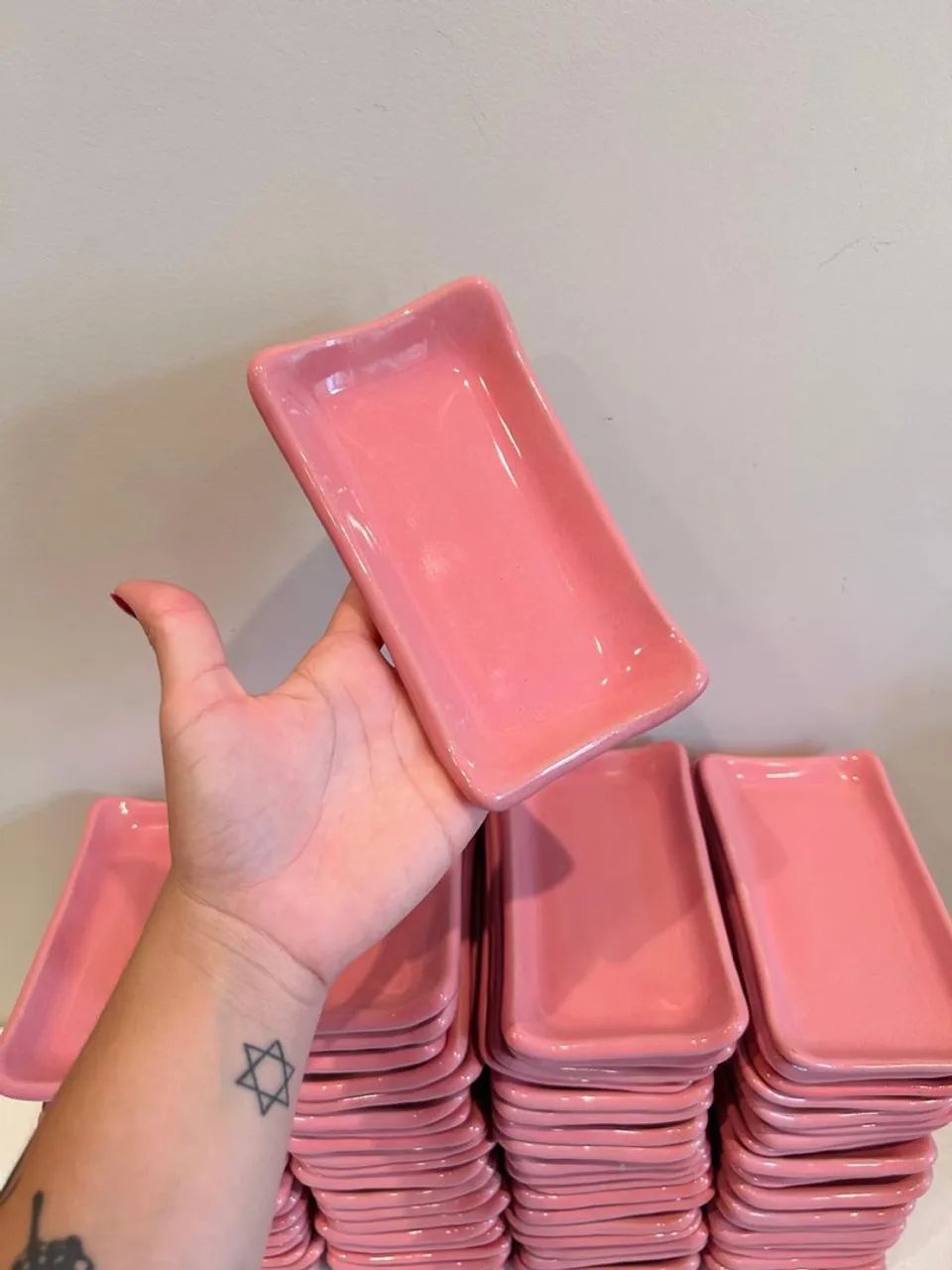 76 CERÂMICA SERVIÇO ROSA 3$ cada