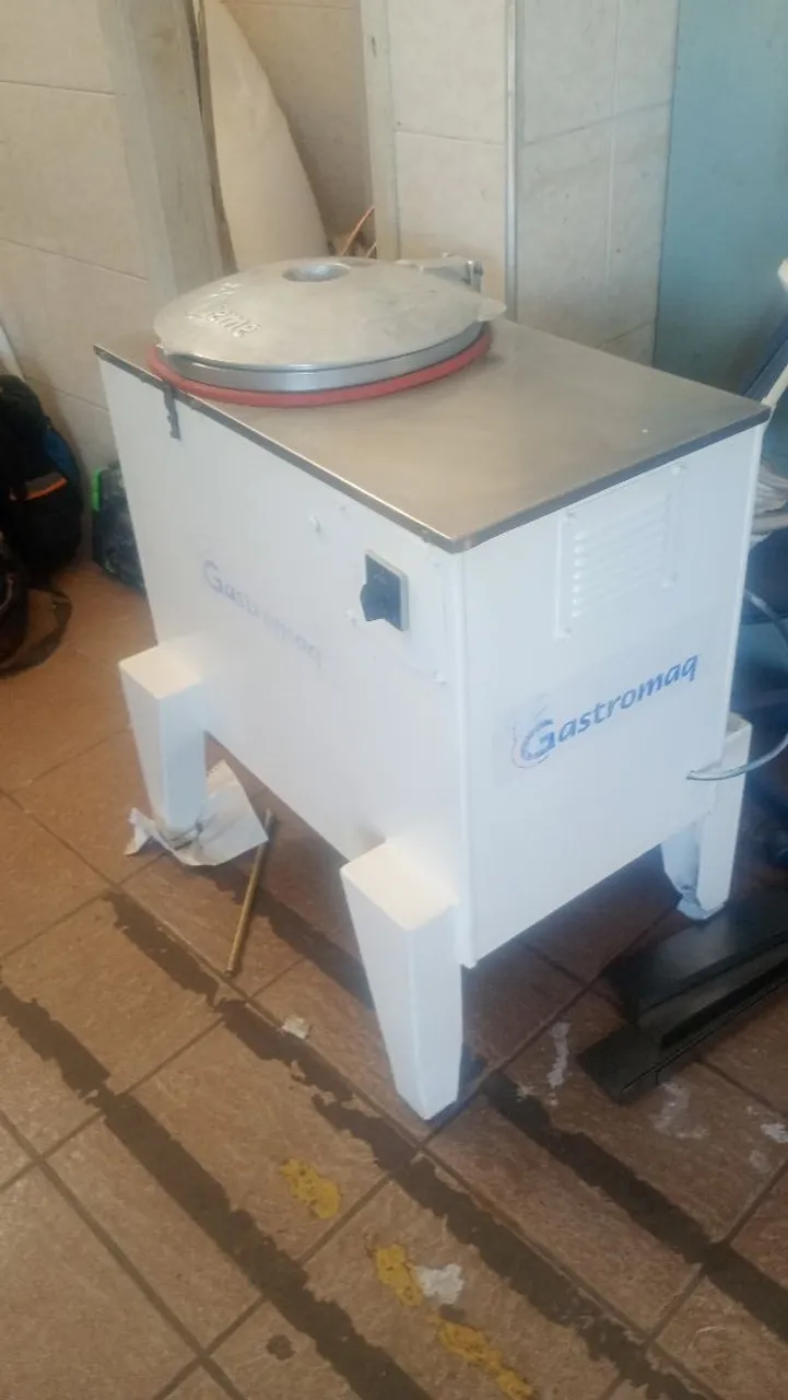 Masseira gastromaq 25 kg de farinha