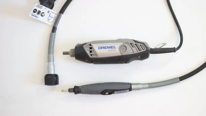 Micro retífica Dremel 3000 - 82 peças - Foto 2