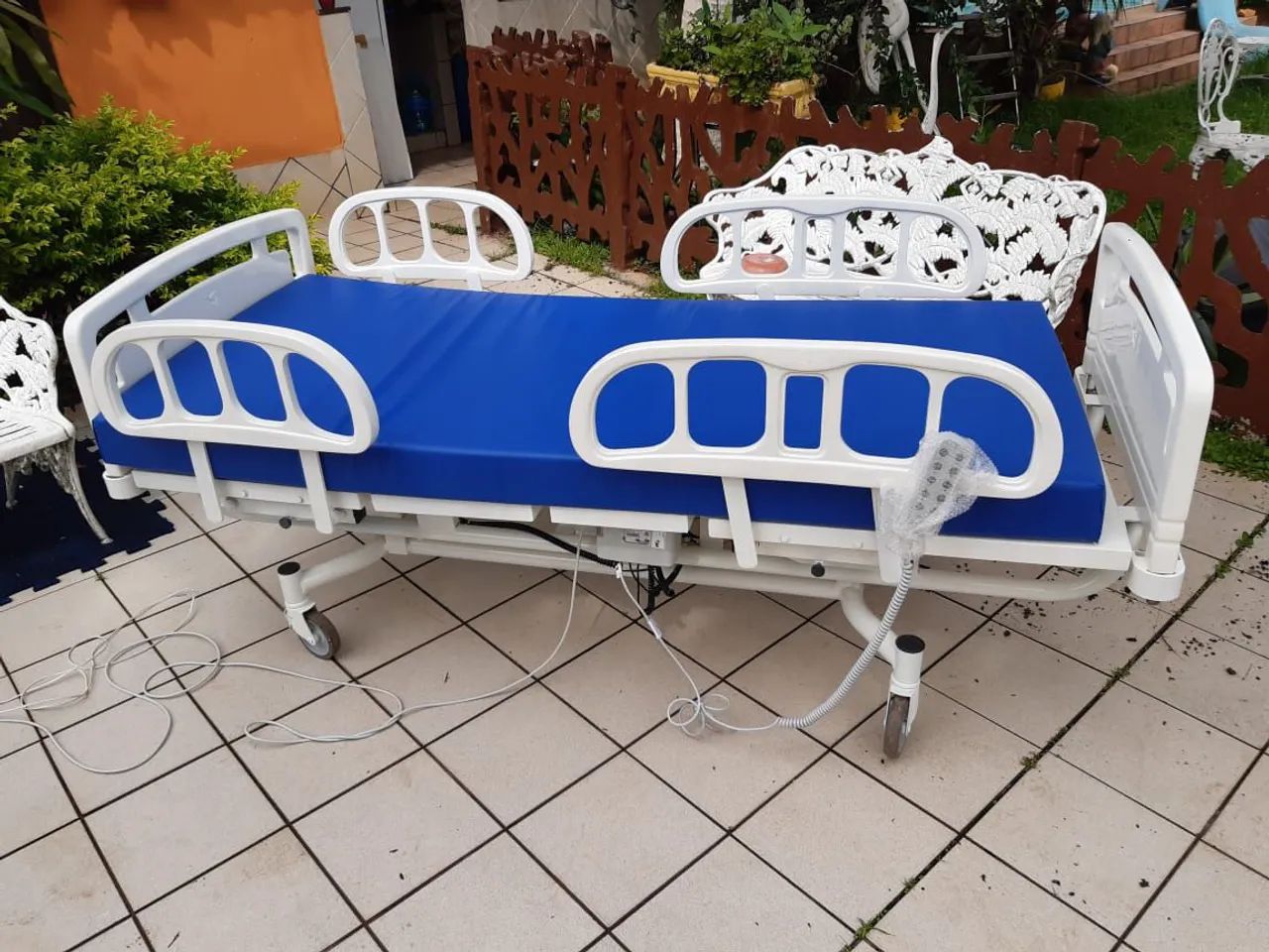 Cama Hospitalar elétrica 8 pós,poltrona. - Foto 2