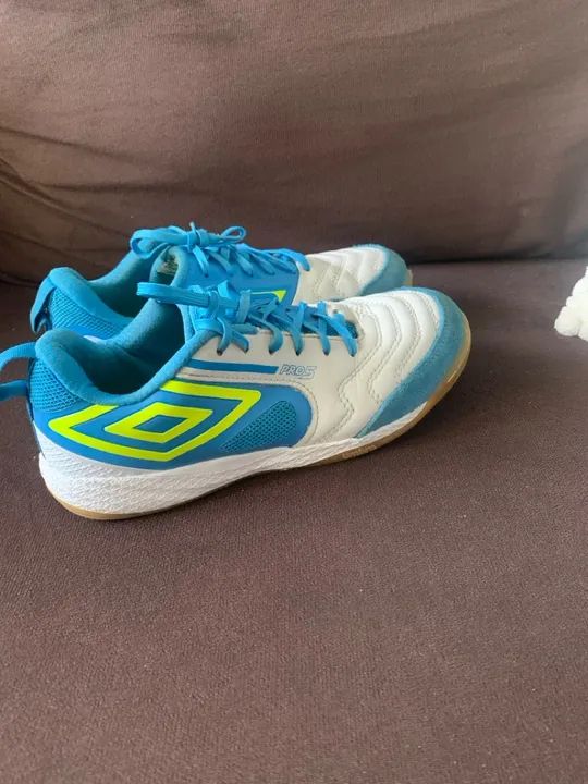 Chuteiras de Futsal Umbro Pro 5 - Tamanho 38 - Foto 5