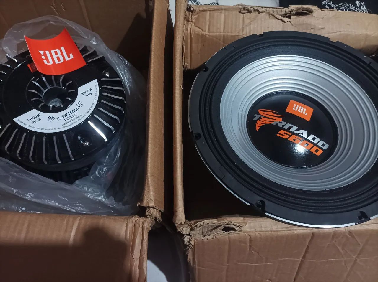 02 Subwoorfer15 pol. JBL 5600 2.800 RMS - Foto 3