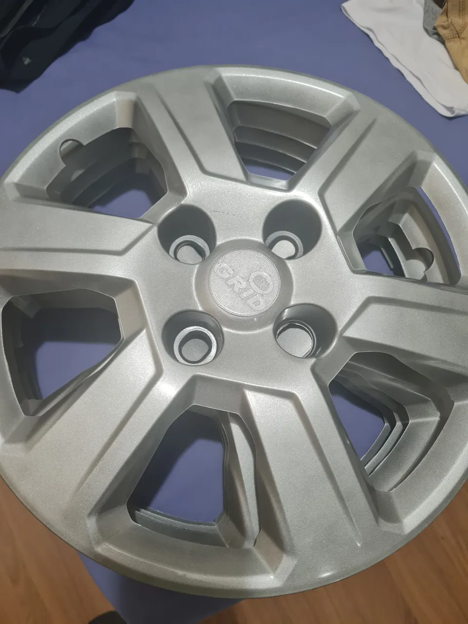 Calota Grid Cinza - Perfeita para seu carro!