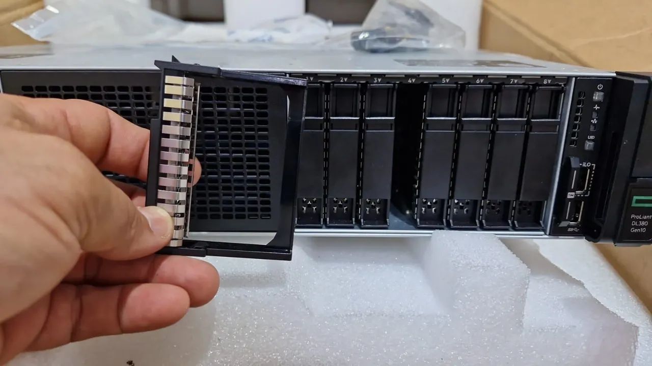 Servidor HPE ProLiant DL380 Gen10 Plus 8SFF 2U Server, 2x Intel Xeon ...