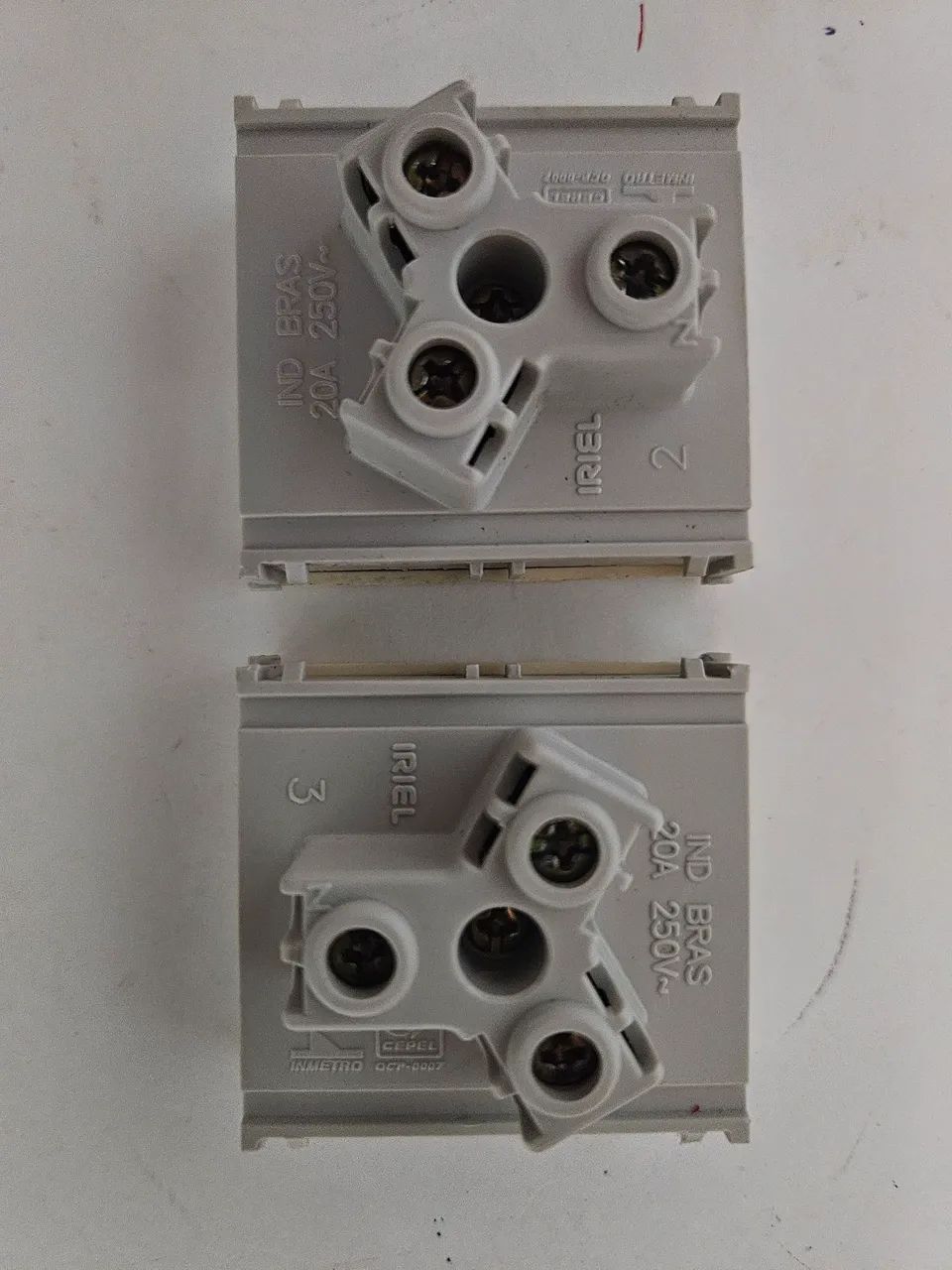 KIT 2 Iriel Multi-Function Sockets, 220V, 20A, 3-Pin (2P+T)64750670168706122