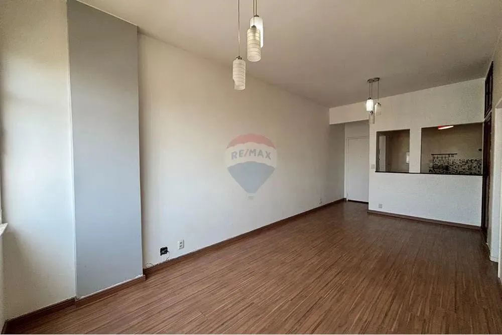 Ótima locação de apartamento com 2 quartos, escritório, 68 m², na Tijuca, Rio de Janeiro