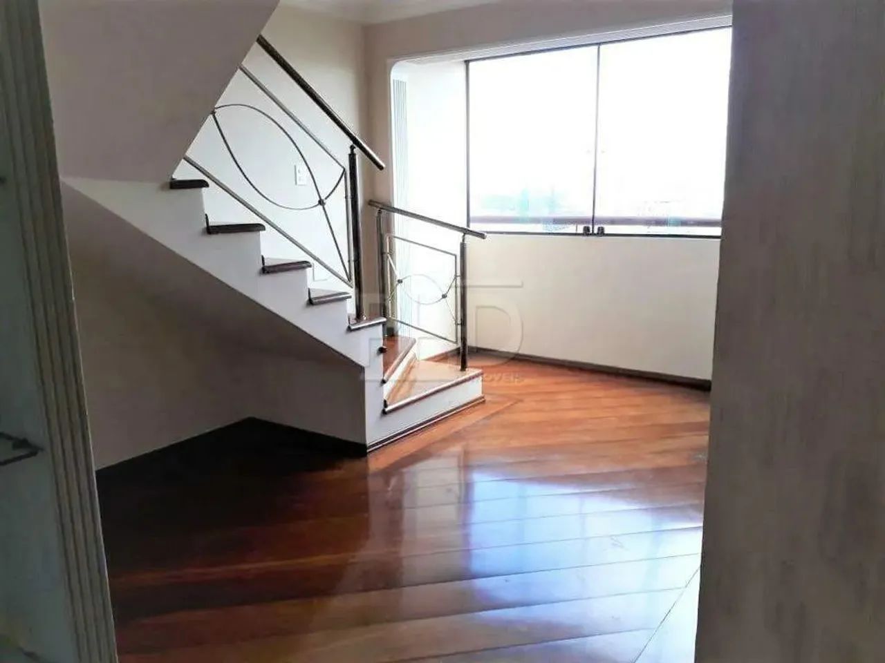 Cobertura no Rudge Ramos - torre única -