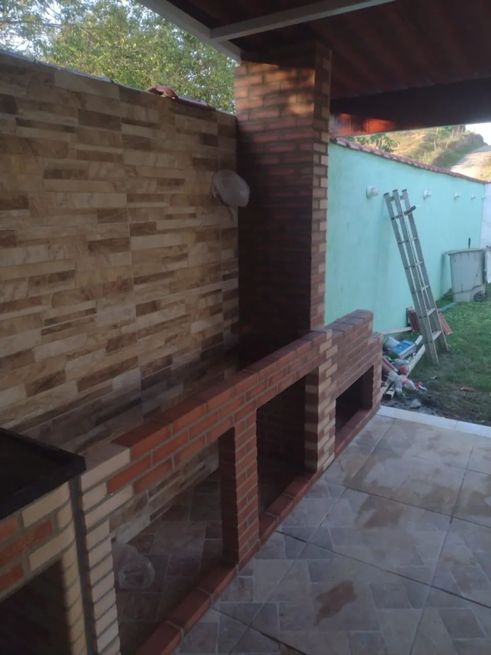 Fogão a lenha e bancada 