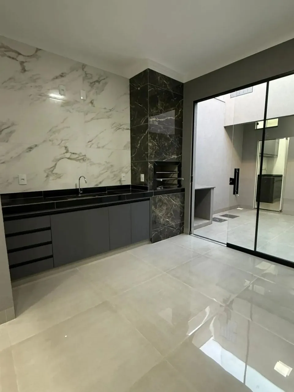 Imóvel para venda possui 130 metros quadrados com 3 quartos em Residencial Canaã - Rio Ver
