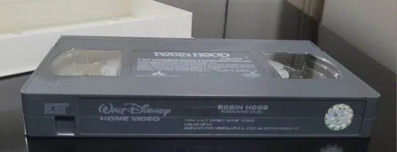 Antiga Fita VHS Animação Robin Hood Classicos Disney - Foto 4