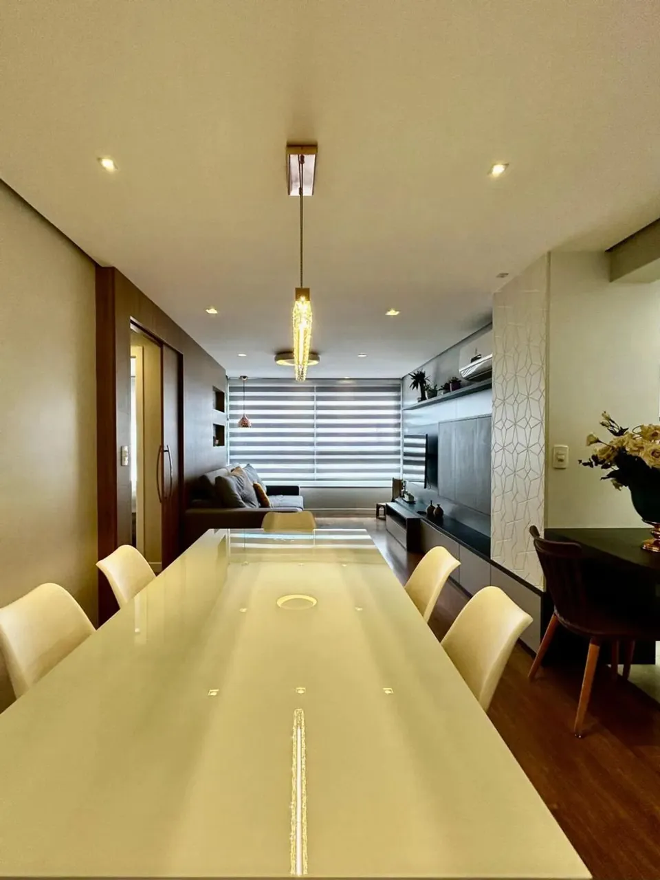 BENTOALVES aluga apartamento mobiliado e decorado, 2 dromitórios, b. Sanvitto em Caxias do