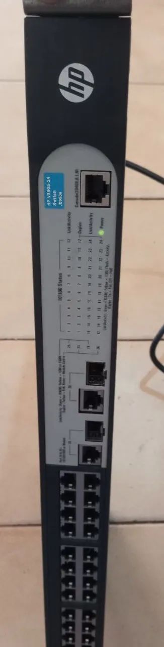 Switch HP V1905-24 portas
