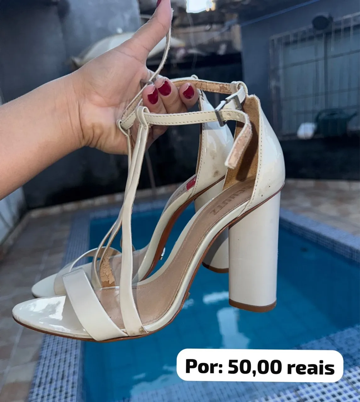 Sandália Schutz Off White Salto Bloco