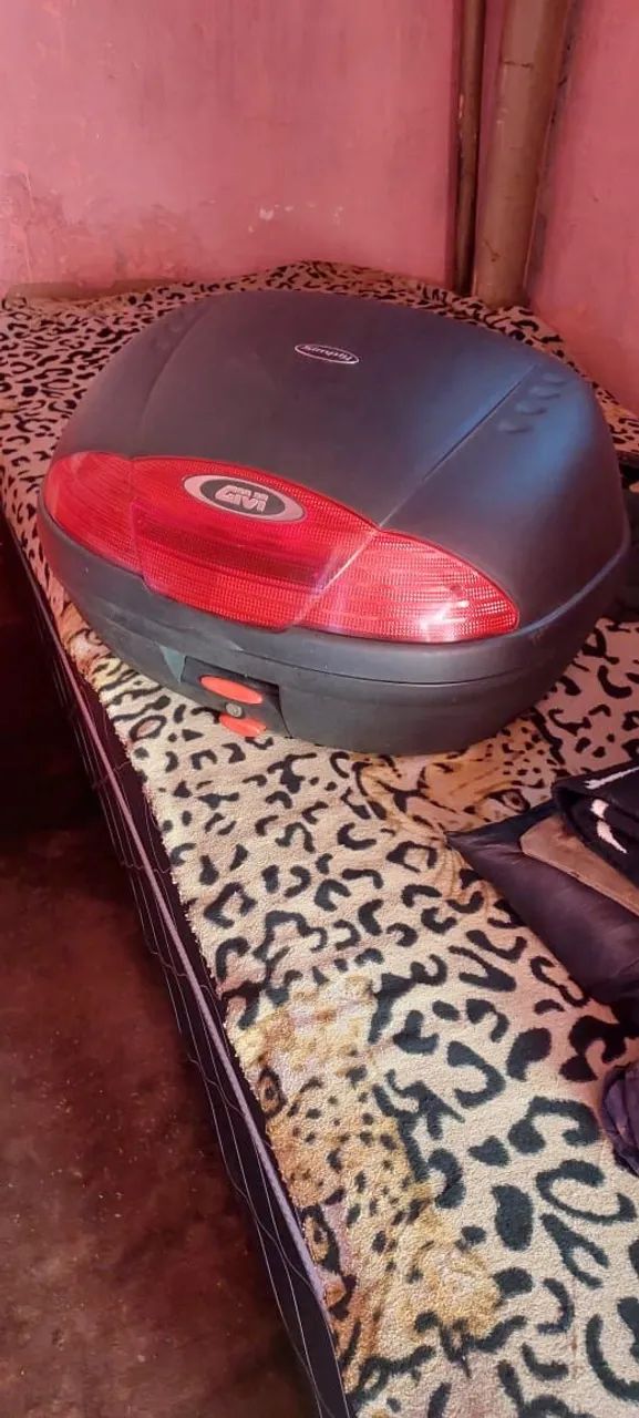 Bau GIVI para moto