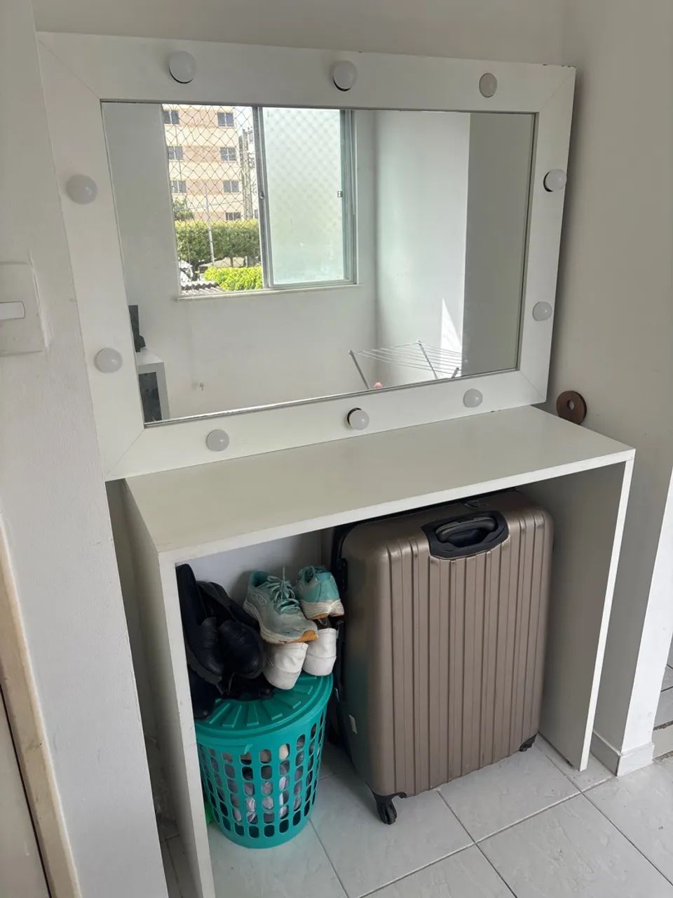 Penteadeira com espelho e luzes - Foto 2