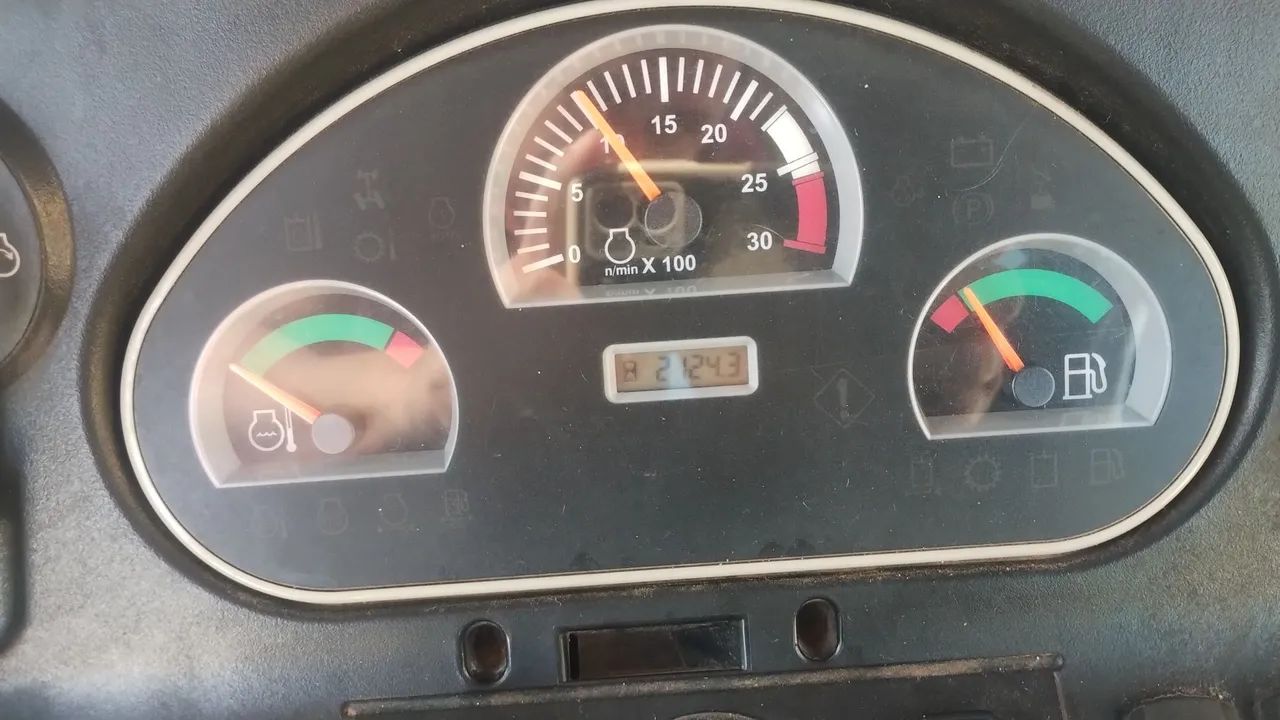 Retroescavadeira 416F2 - Foto 4