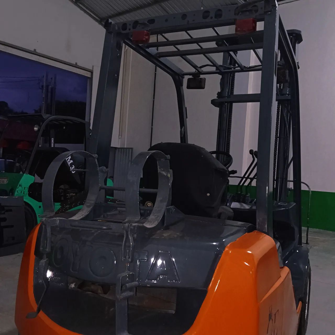 Empilhadeira Toyota  - Foto 4