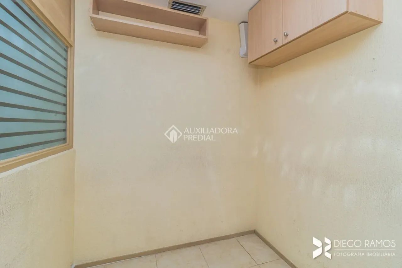 EXCELENTE SALA COMERCIAL NO CENTRO HISTÓRICO - Foto 4