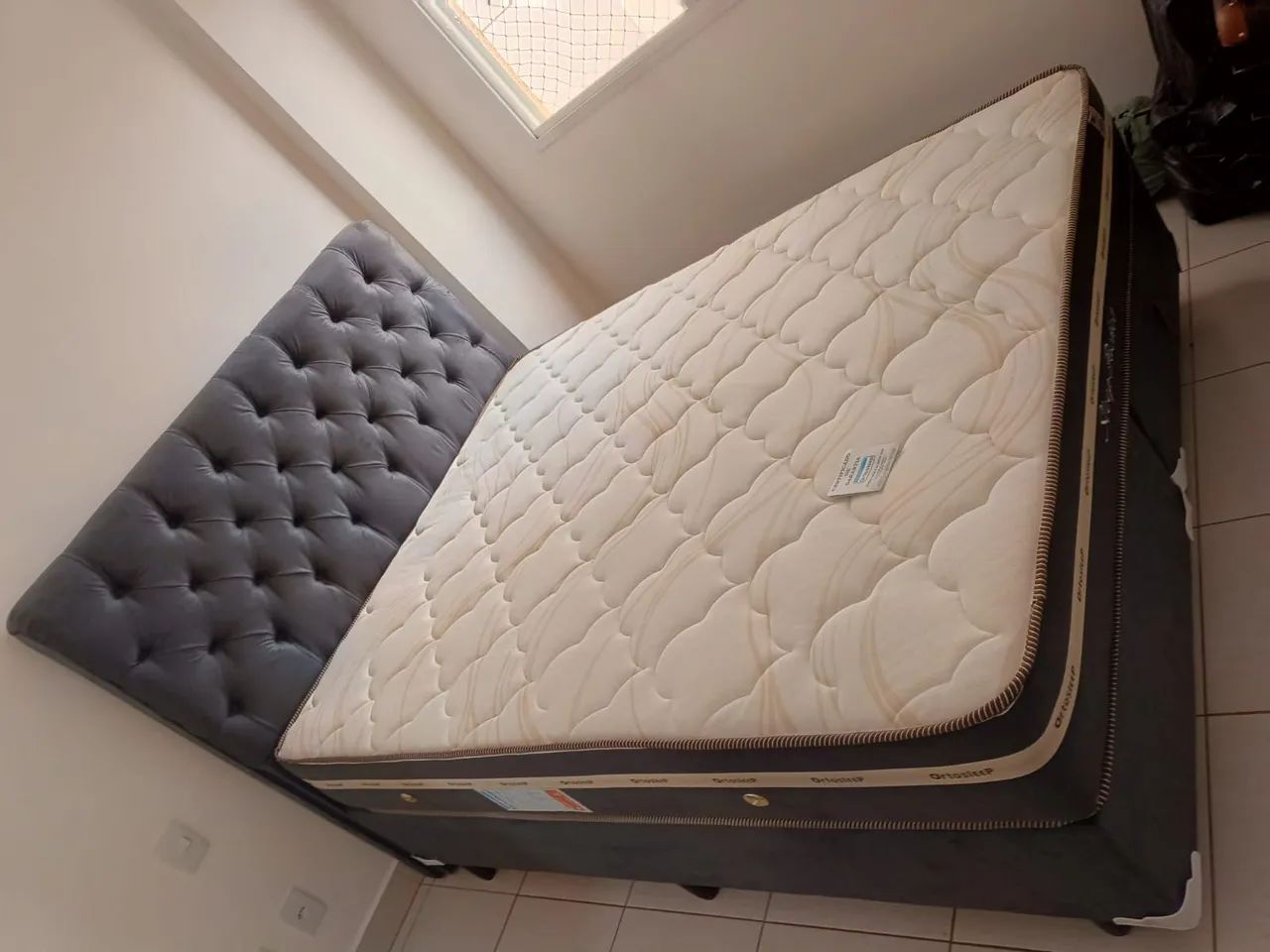 Cama Box Casal c/ Colchão e Cabeceira , box