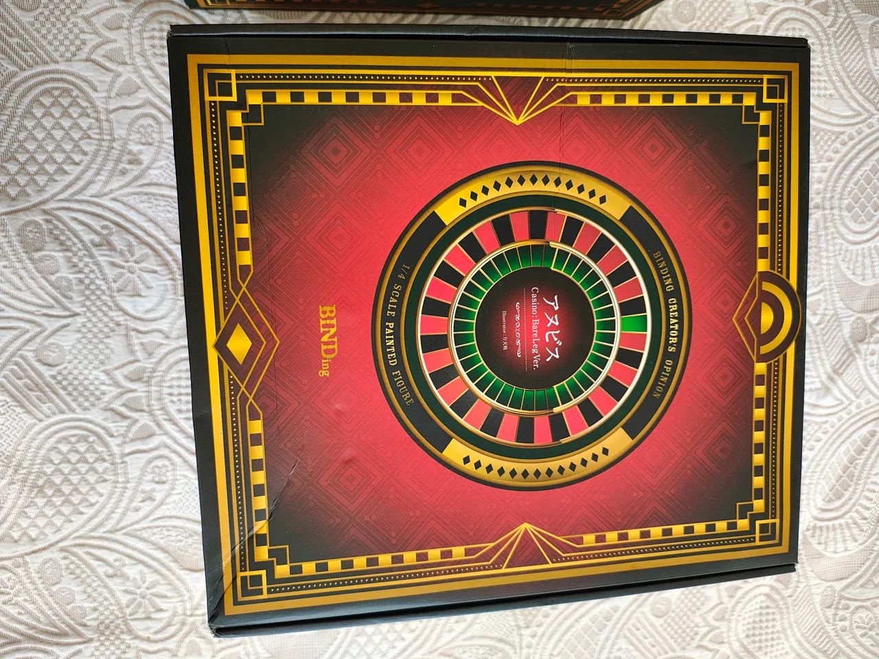 Estátuas Anubis e Bastet Casino BinDing