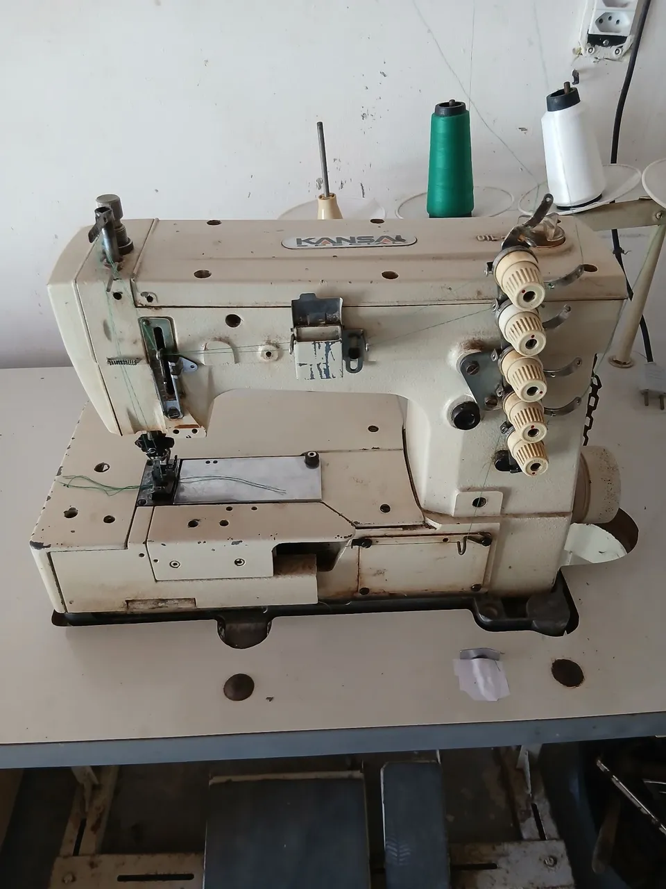 Máquina de Costura Industrial Kansai