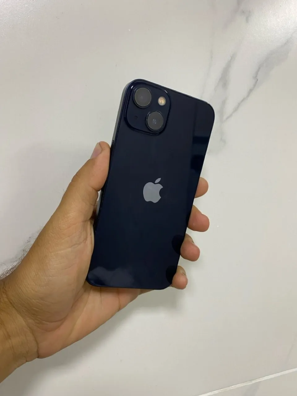 iPhone 13 - Azul meia-noite