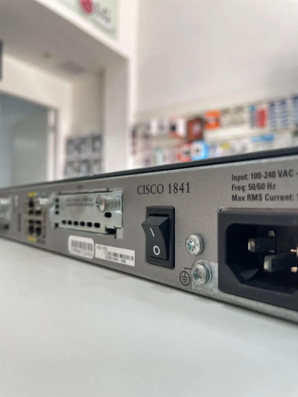ROTEADOR CISCO 1800 SERIES - Foto 4