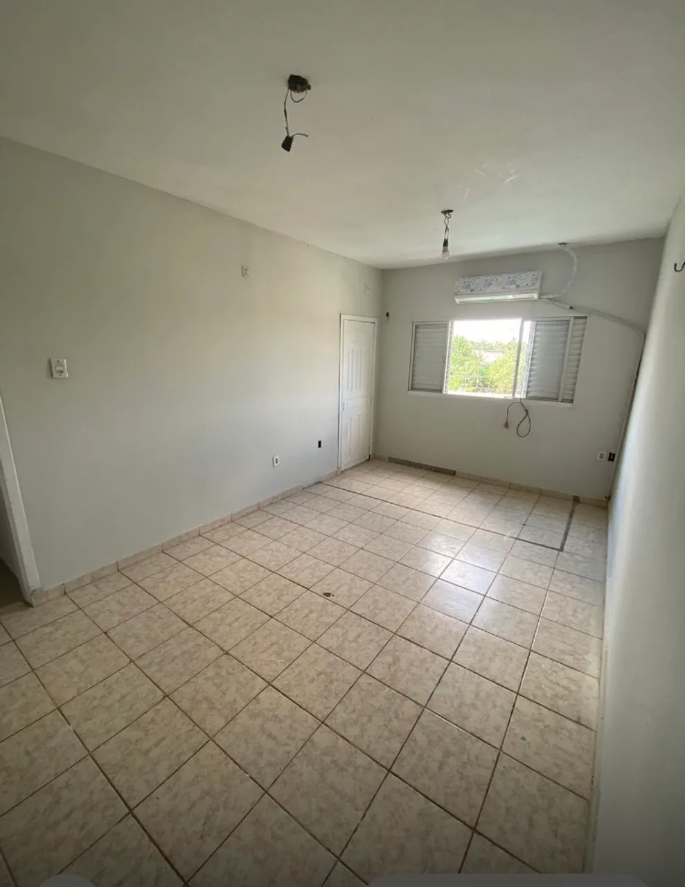 Aluga-se apartamento no centro