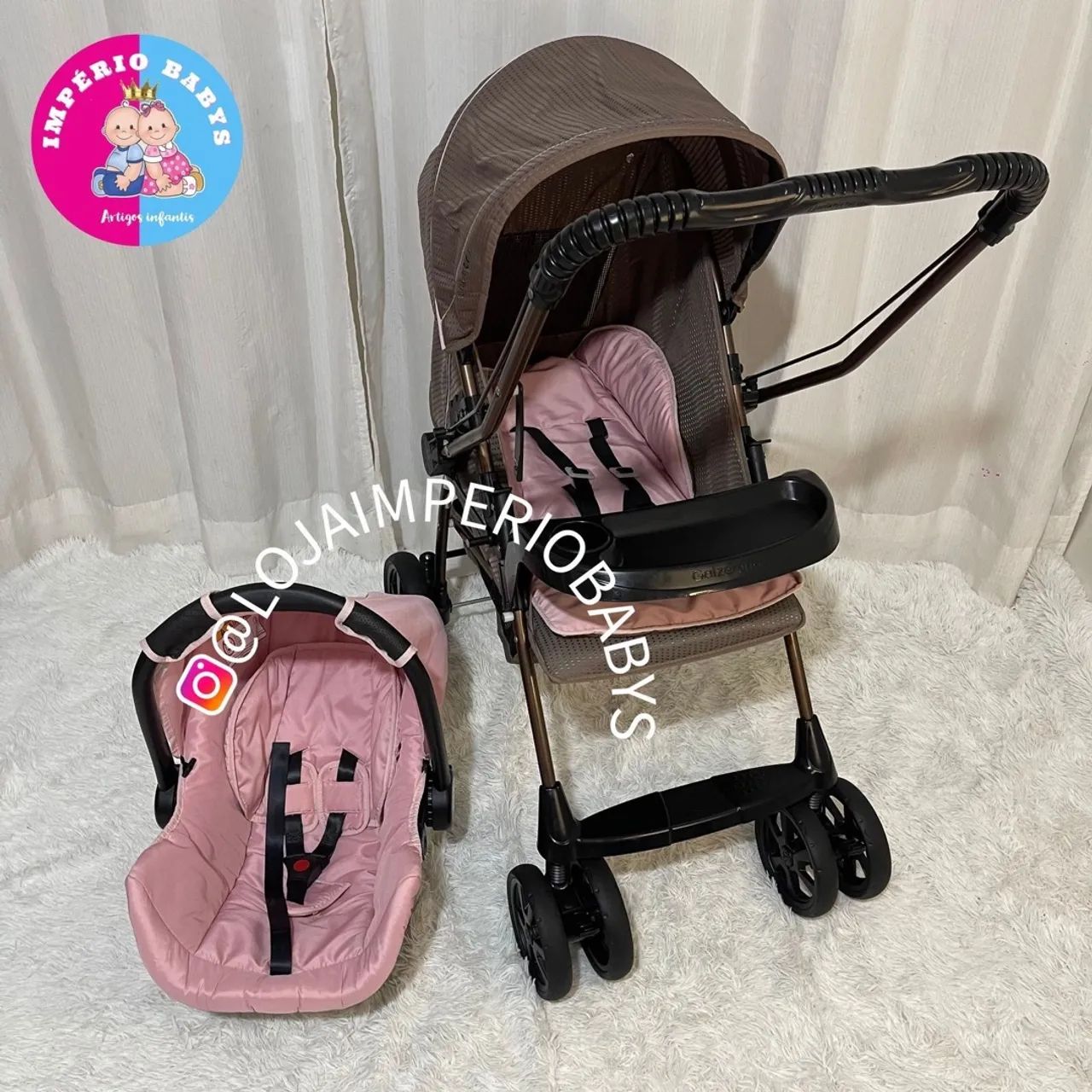 Carrinho de Bebê com Bebê Conforto Galzerano 