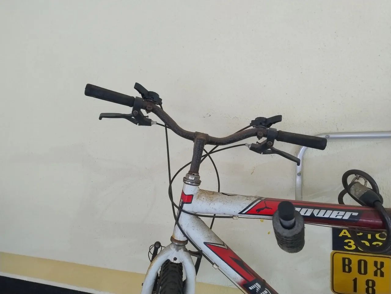 Bicicleta aro 26 de 21 marchas usada - Foto 2