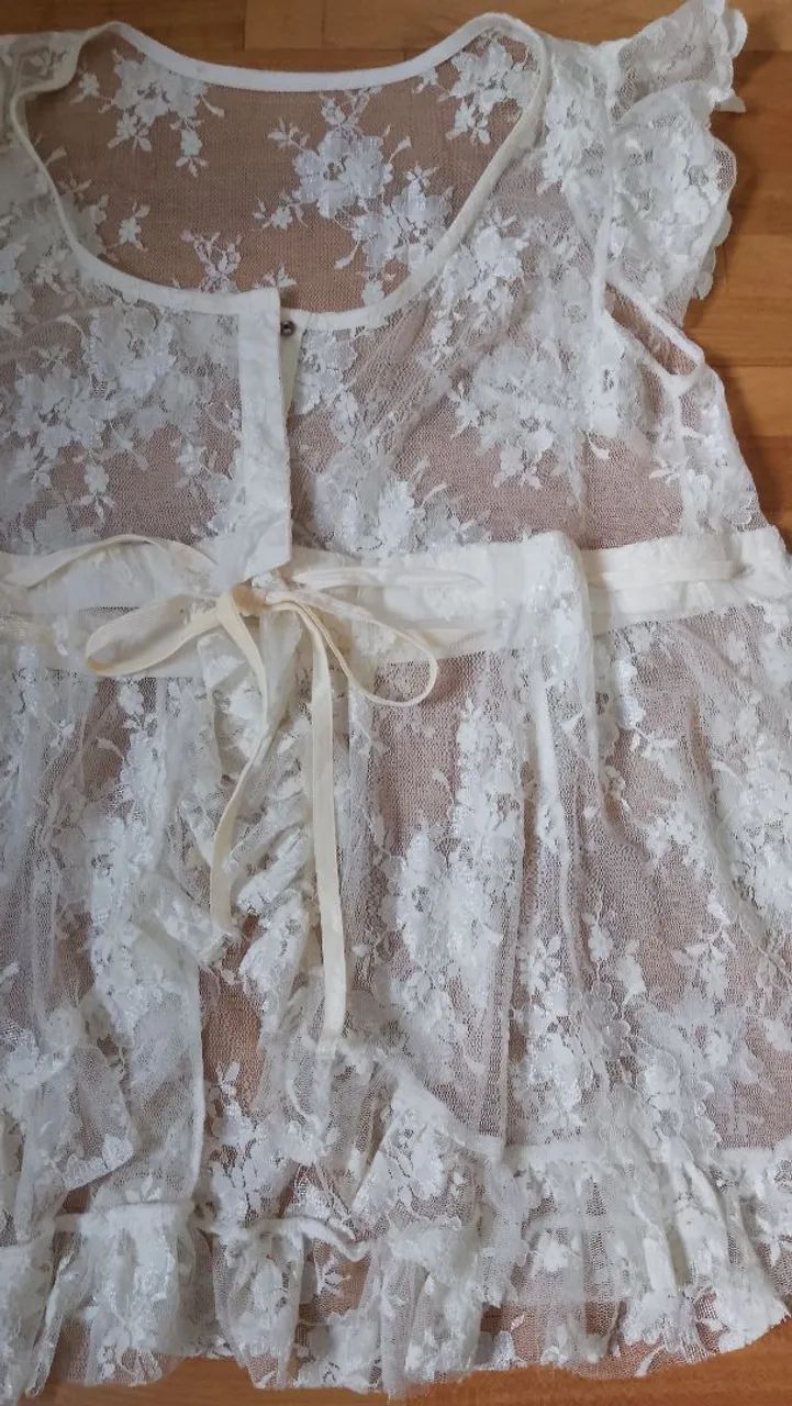 Batinha em renda branca com laços e babados linda!!! - Foto 3