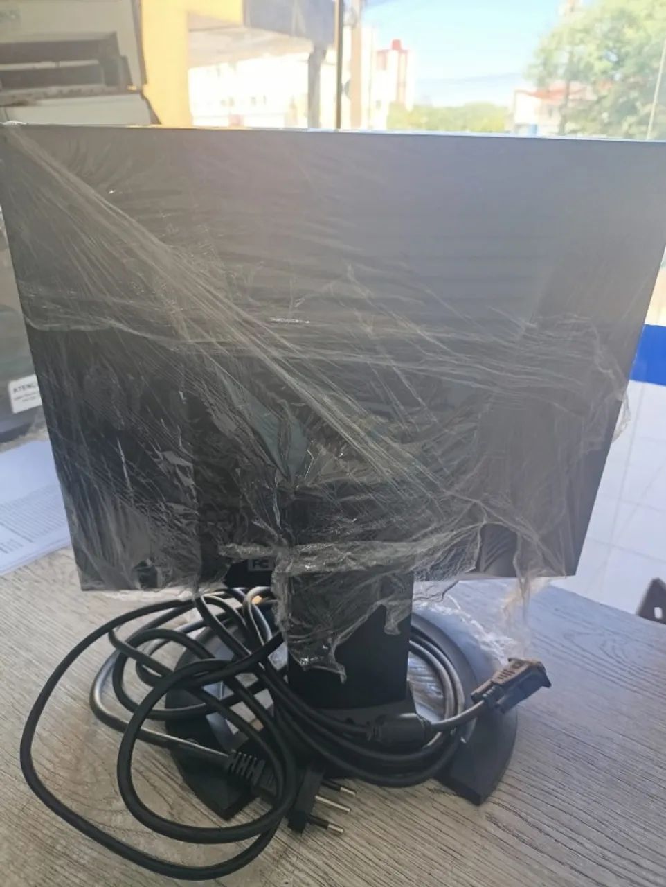 MONITOR DE 15 BARATO!!!!!!!!!!! - Foto 2