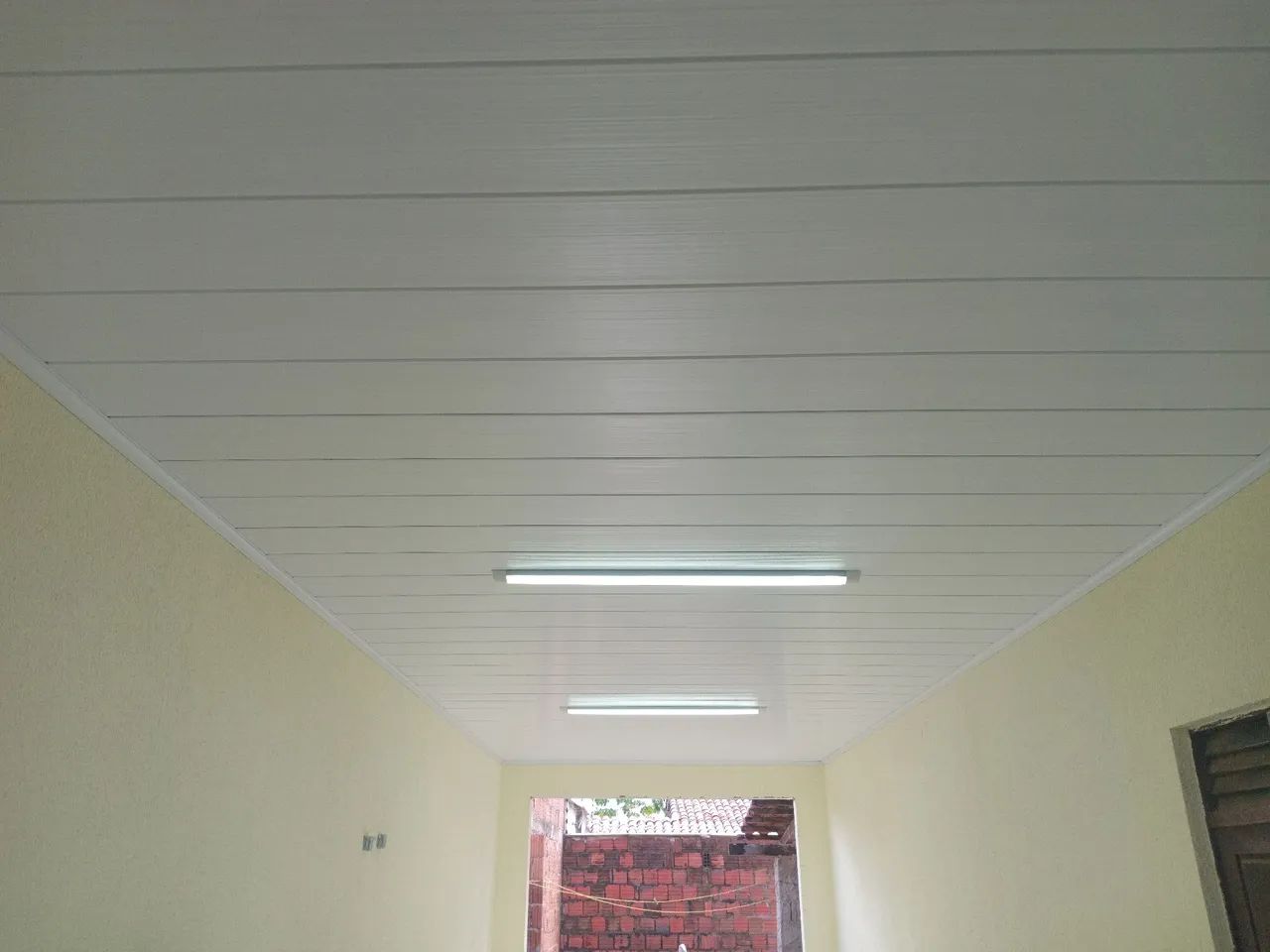 Trabalhamos com instalação e manutenção de forro pvc 