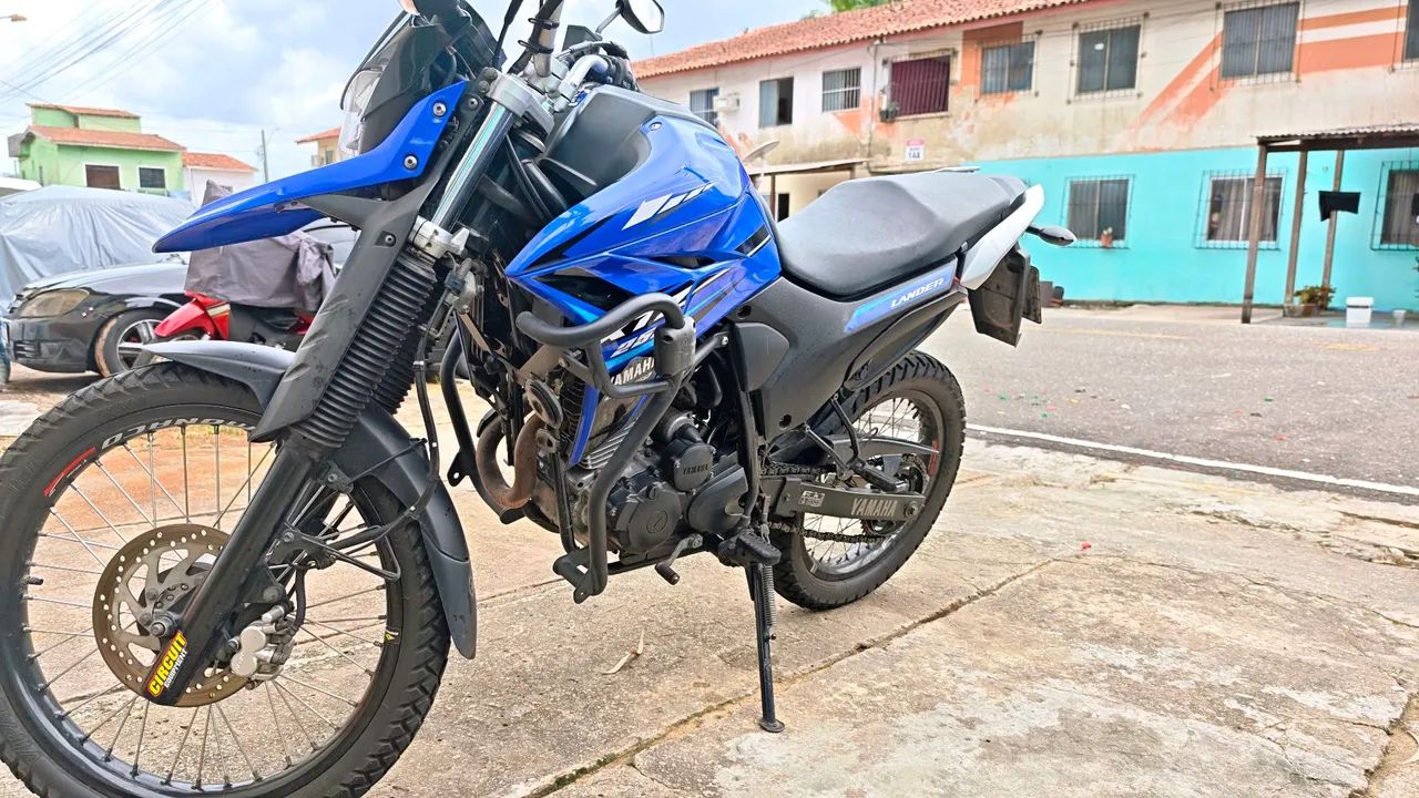 LANDER 250 -2023 - Foto 3