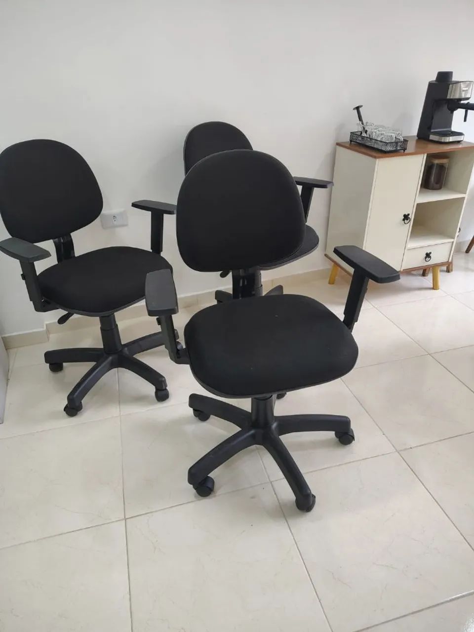 Cadeira Giratória com braços 