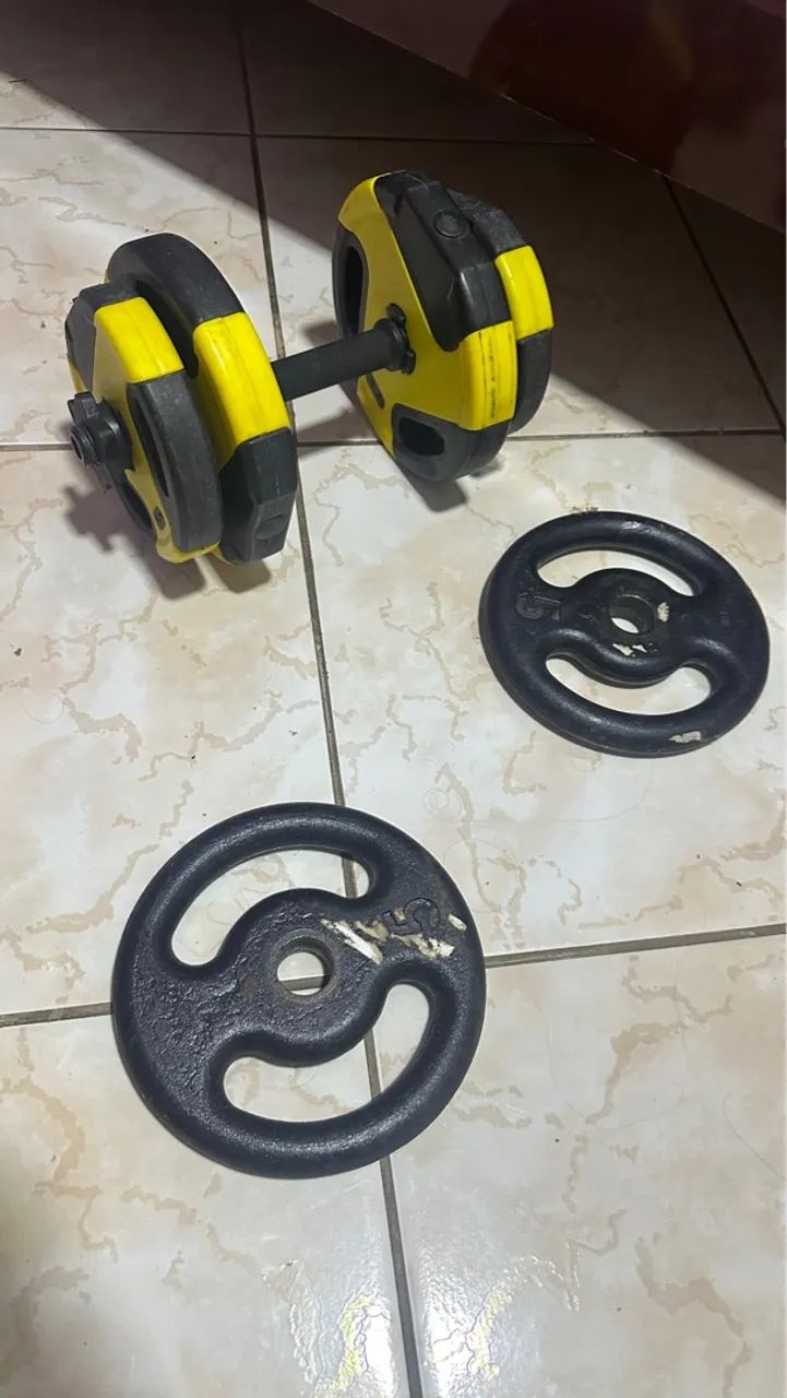 barra W olímpica, 2 anilhas de 5kg +2 halteres montáveis com 25kg