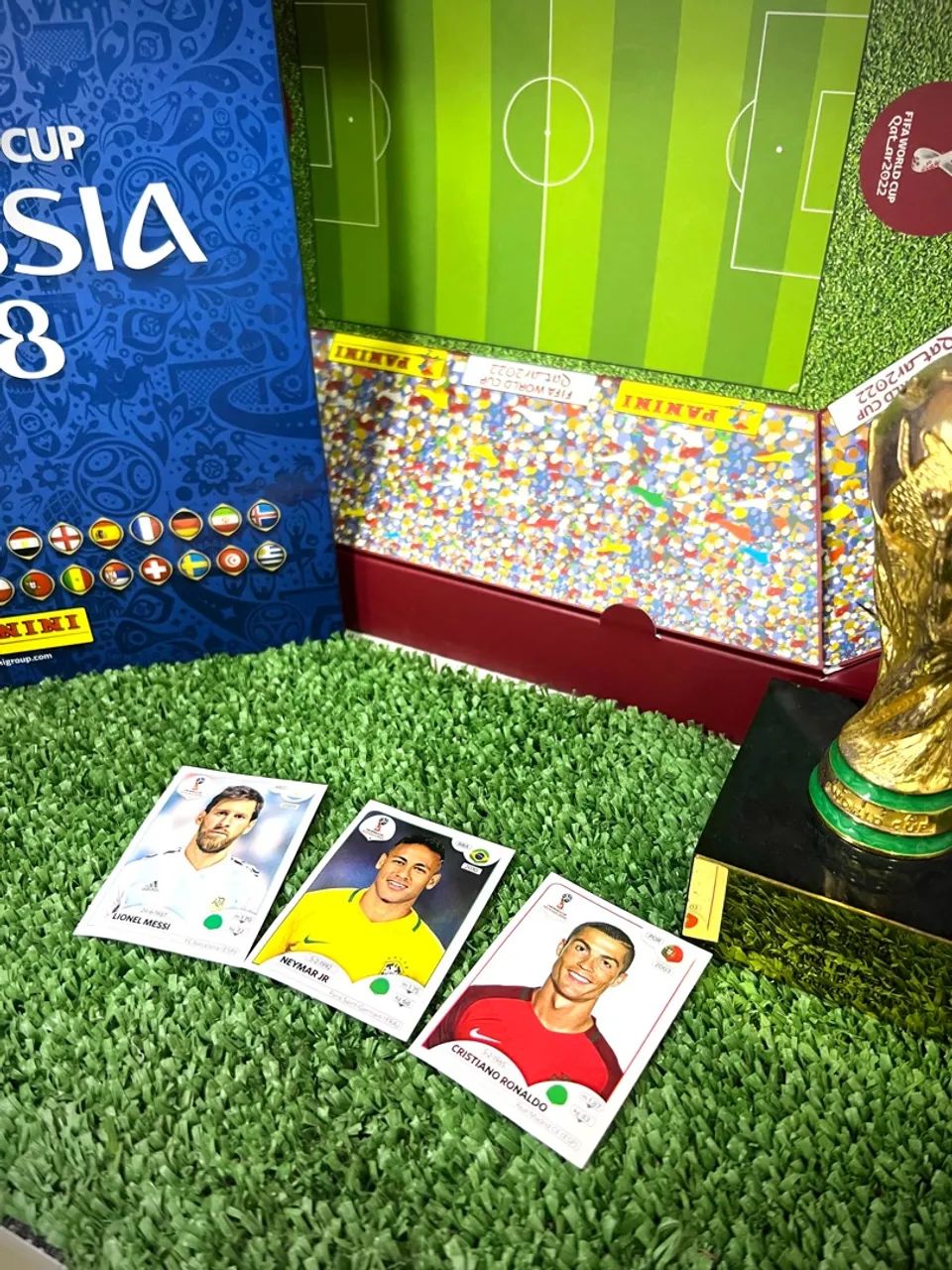 Álbum Copa 2018 Capa Dura COMPLETO (682/682) + Figurinhas Extras