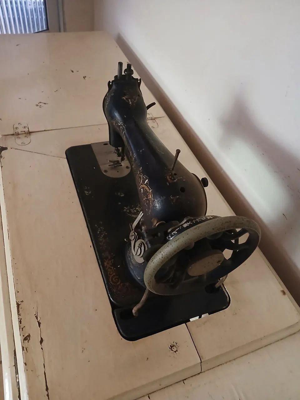 Máquina de costura Singer (leia o anúncio) - Foto 4