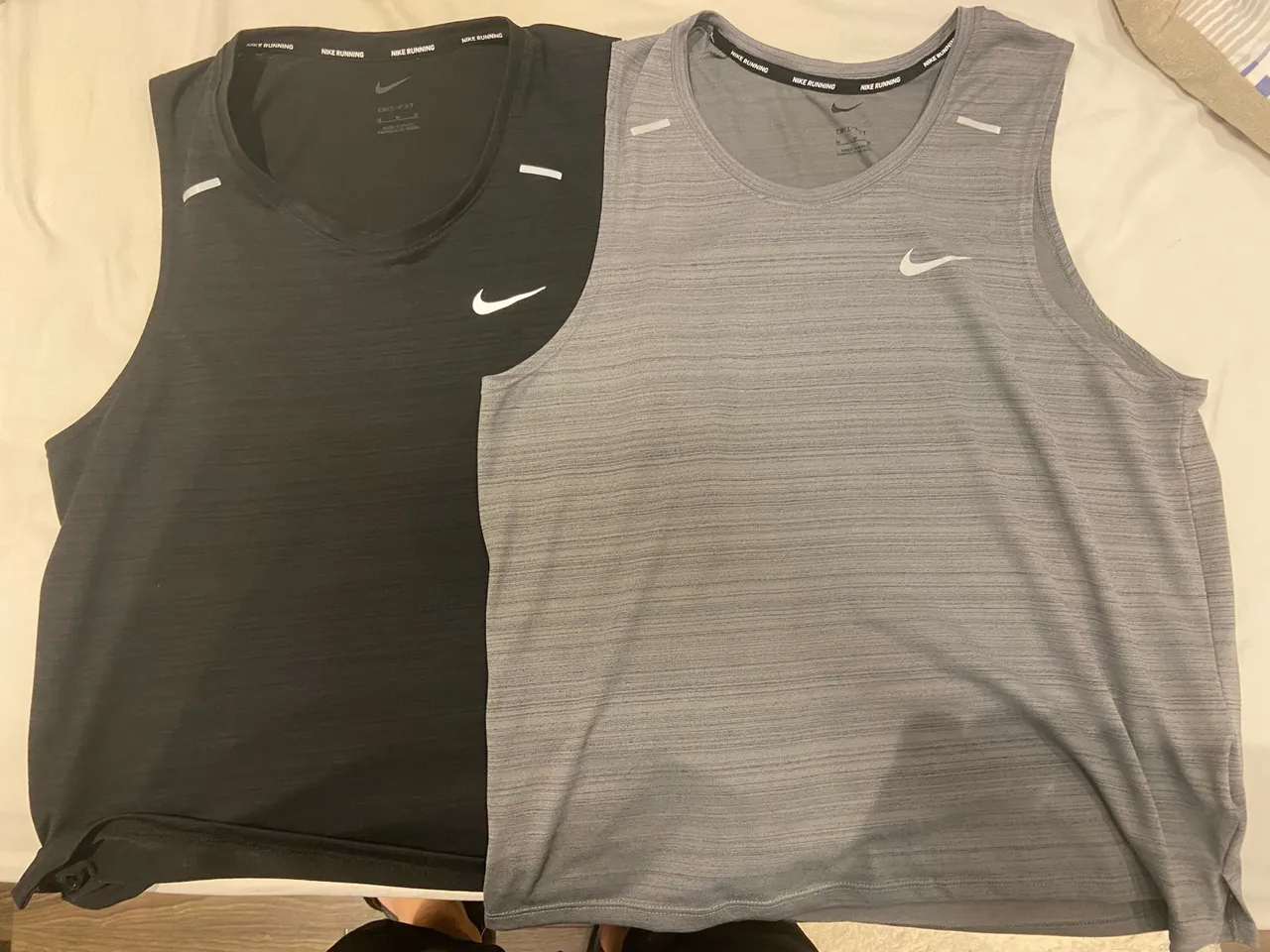Kit Regatas Camisas Nike Running - Preta e Cinza
